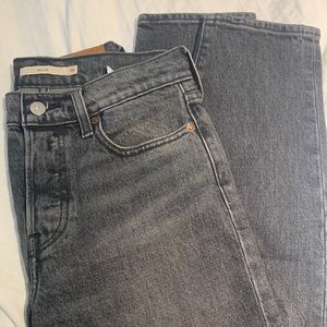 Levi Wedgie gray size 26